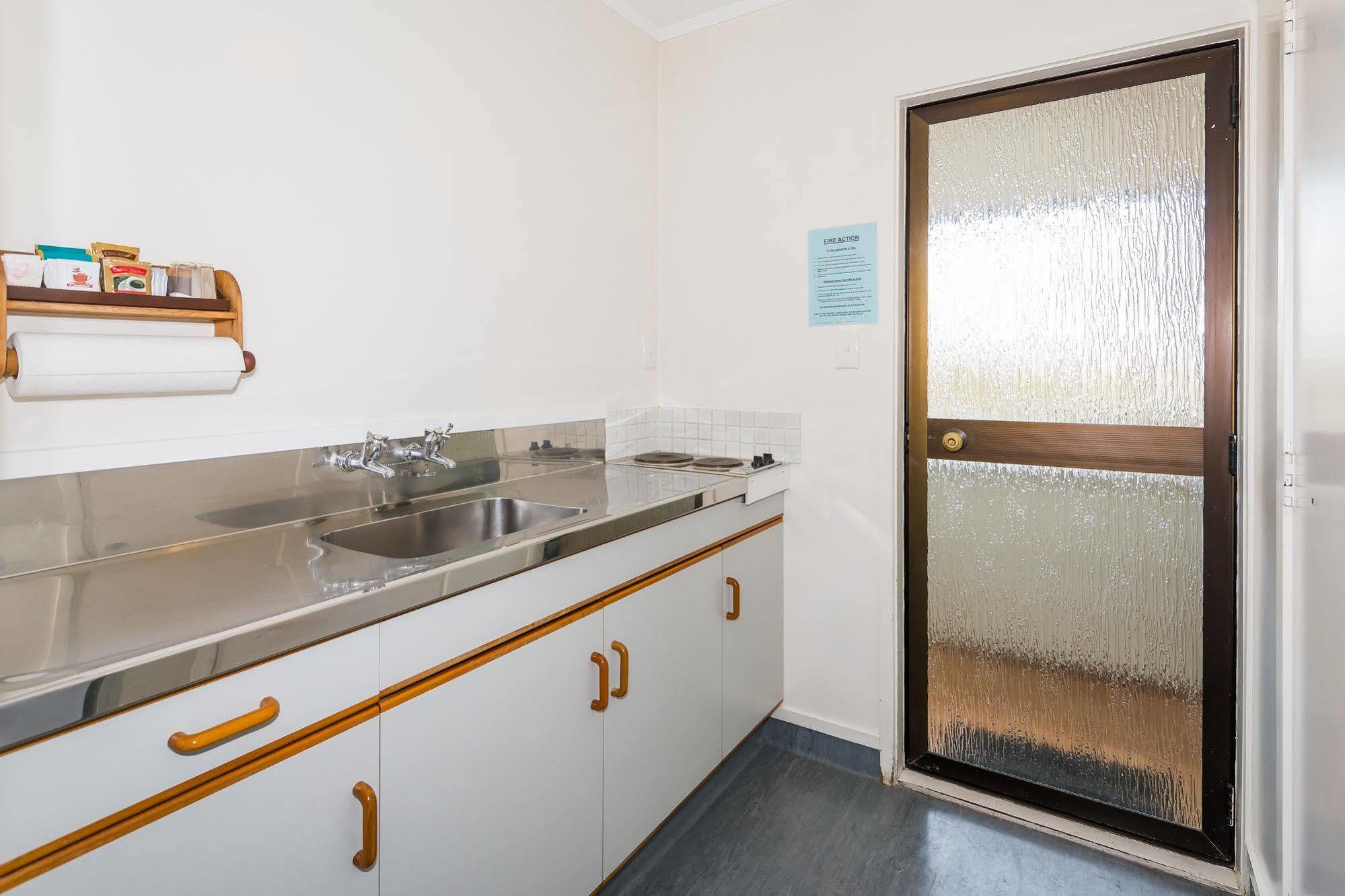 Takapuna International Motor Lodge Окленд Экстерьер фото